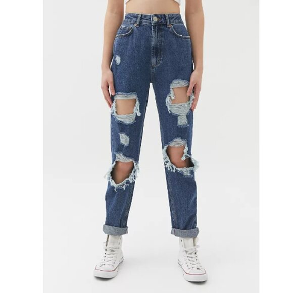 Urban Outfitters BDG Distressed High Waisted Jeans - Picture 11 of 11